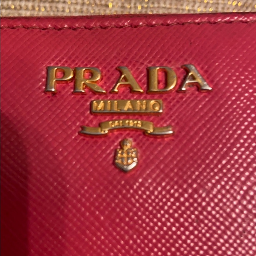 Authentic Prada wallet - Picture 3 of 10